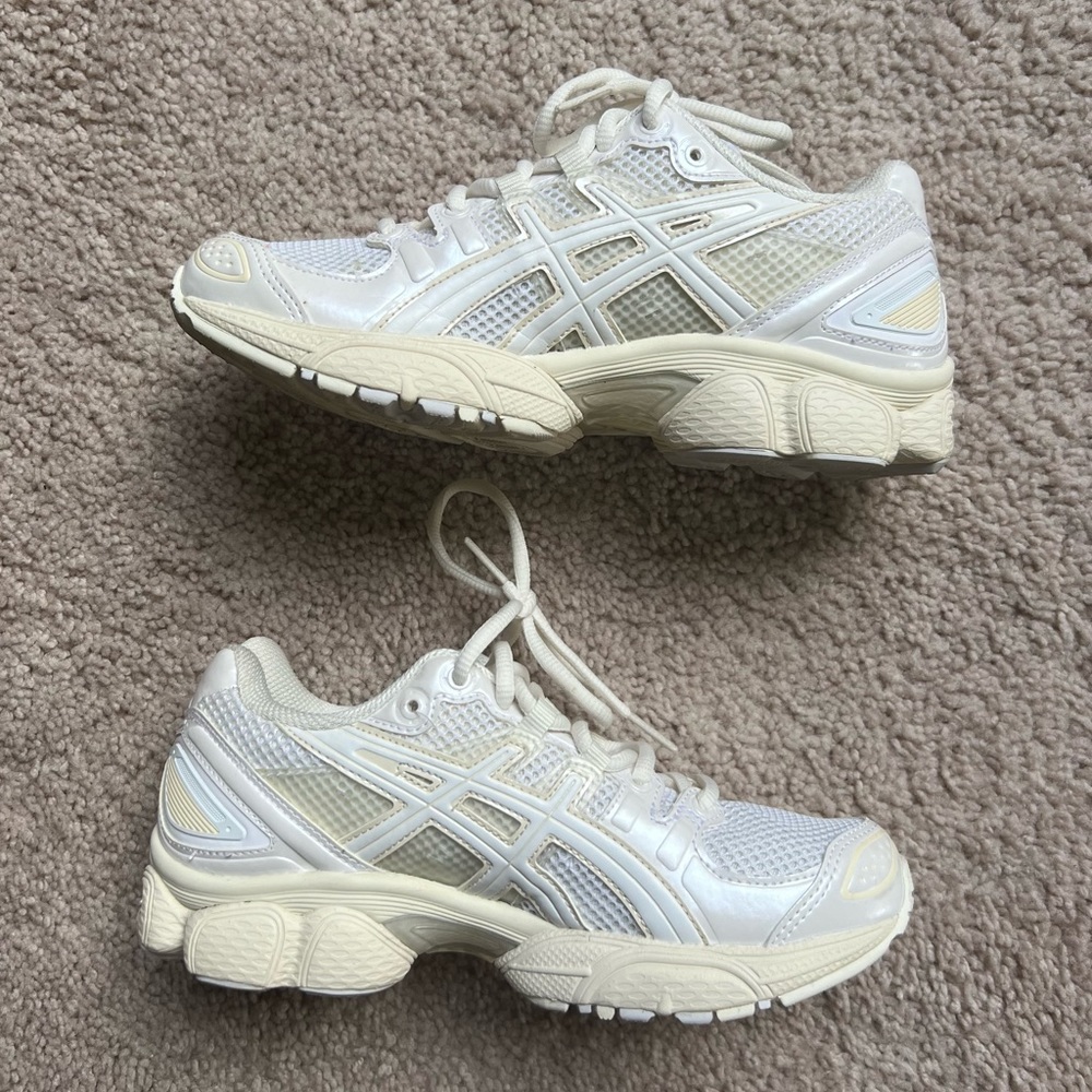 ASICS JESSICA GONSALVES X GEL NIMBUS 9